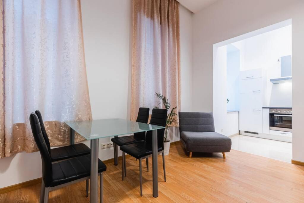 Family Apartment Next To Danube River ウィーン エクステリア 写真